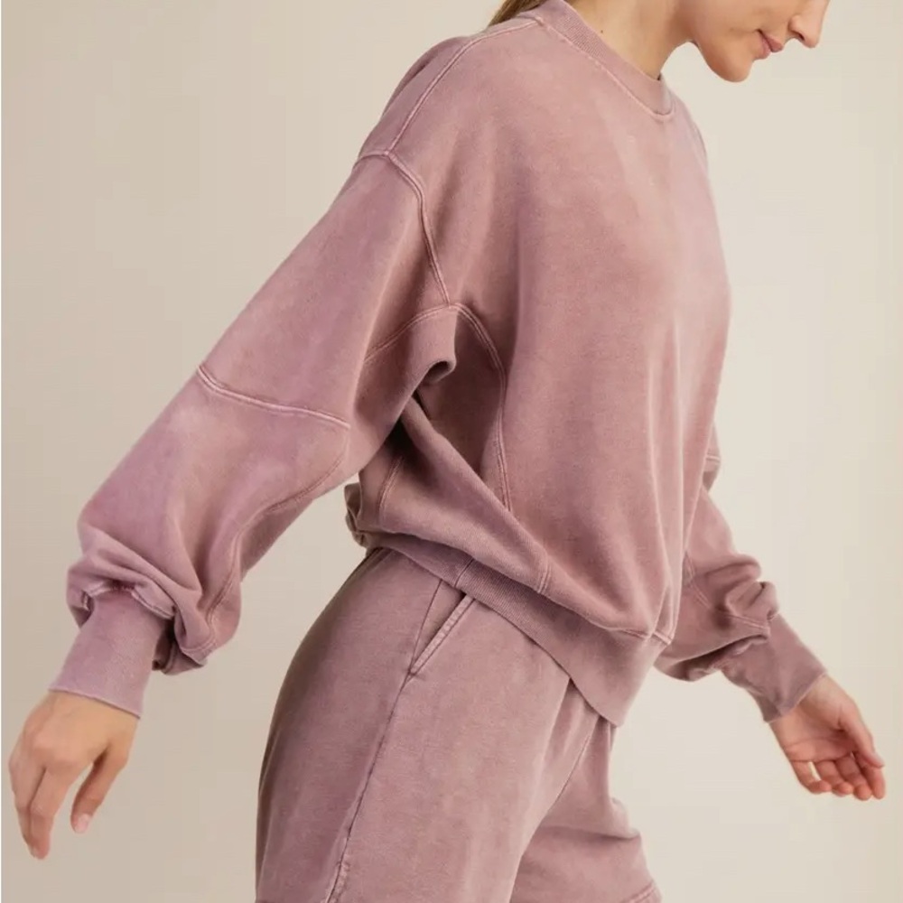 Women's Mineral Wash Spiced Chai  Sweatshirt and Shorts set - Picture 2 of 4